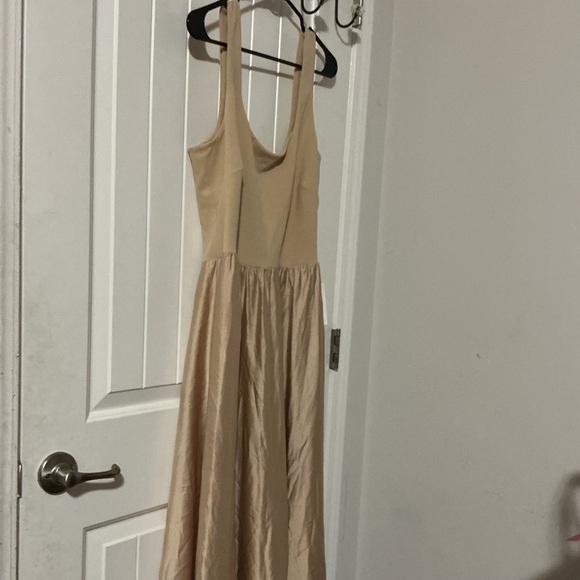 Harper Maxi Dress - Picture 7 of 8